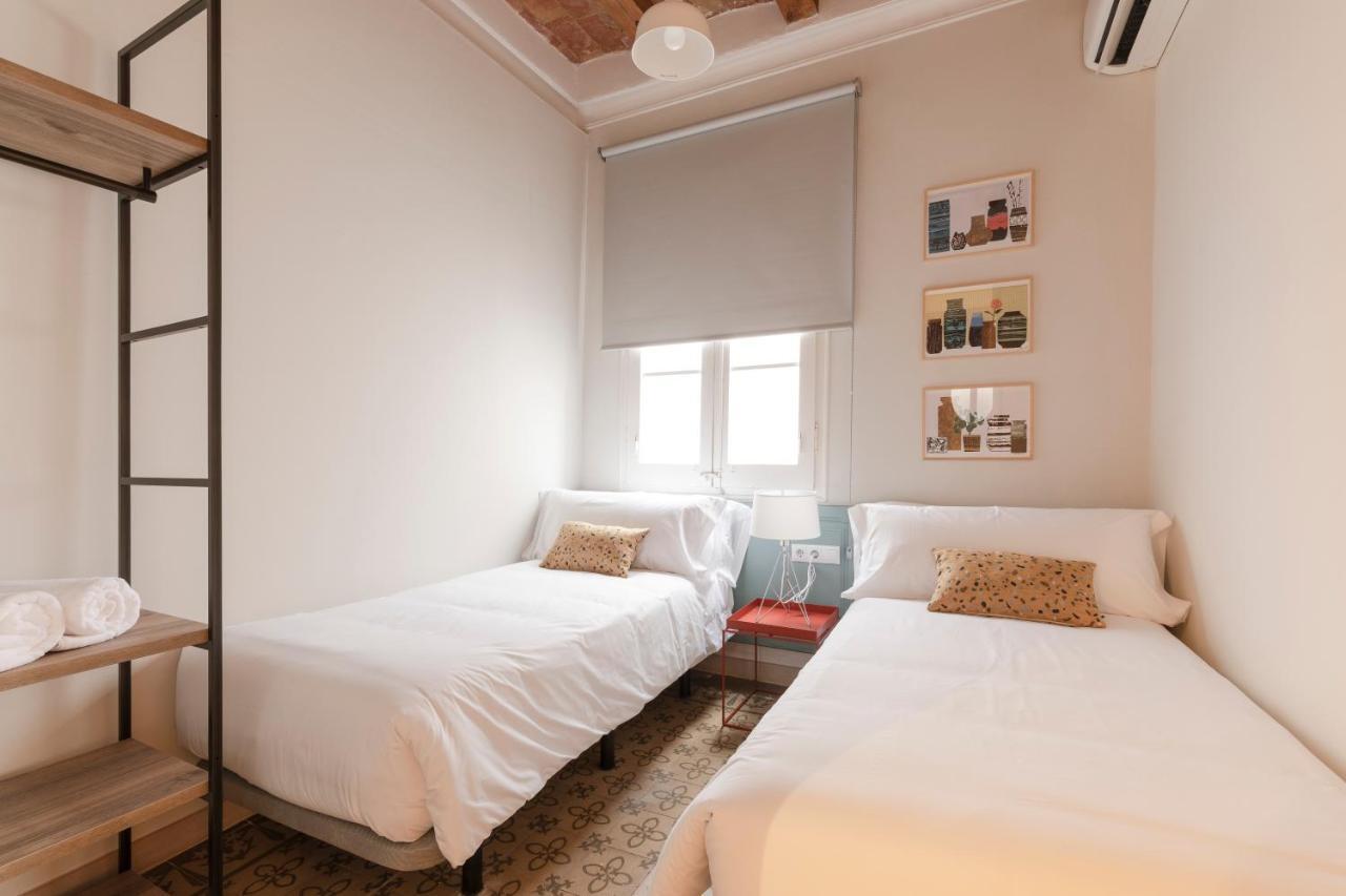 Aspasios Gracia Apartments Barcelona Exterior photo