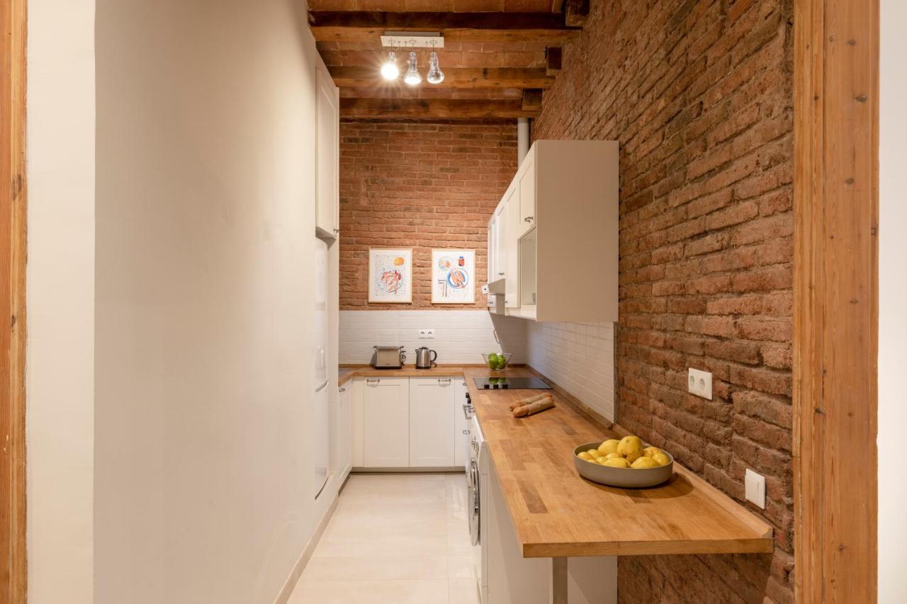 Aspasios Gracia Apartments Barcelona Exterior photo